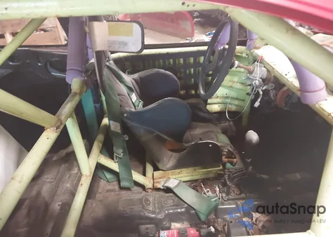 2002 Ford Focus Zx3 z USA, uszkodzony, nr VIN 3FAFP31382R235772